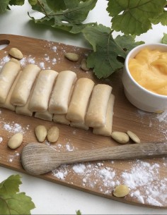 Marzipan "Huesos de Santo"... 2