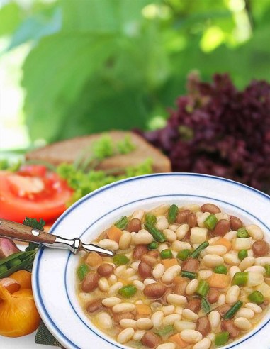 Bajamar White Bean Soup with Vegetables