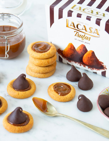 Pure Cocoa Truffles 85g by LACASA