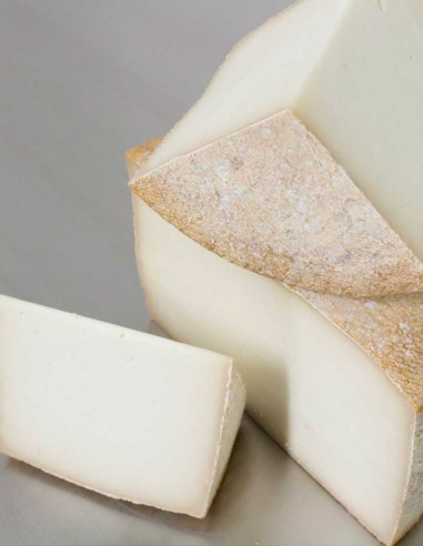 MANTEO RAW SHEEP'S MILK CHEESE