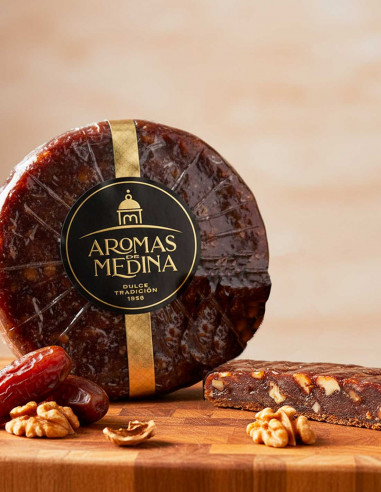 Date and Walnut Dried Fruit Cake