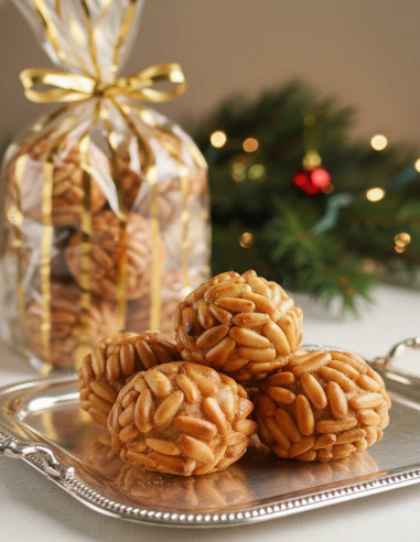 “Empiñonados” Marzipan with Pinenuts...
